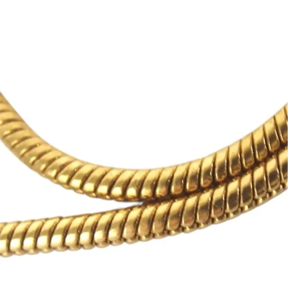 DIOR Gold Letter Bracelet (adjustable)